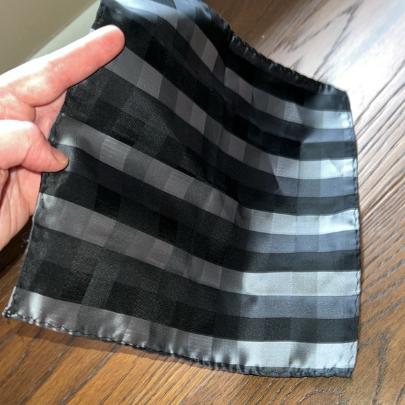 2 new men’s suit handkerchiefs black white gray - Picture 2 of 5